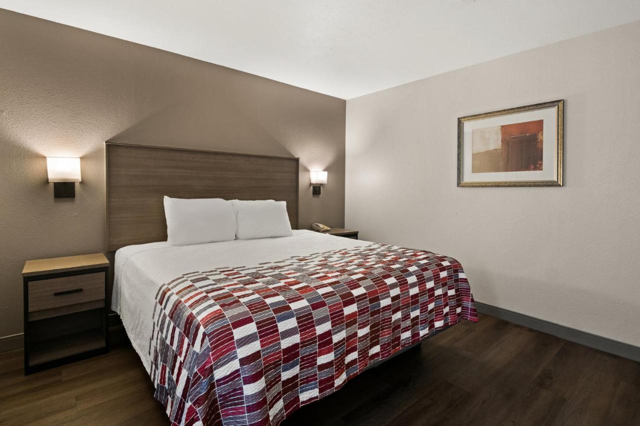 Irving Inn & Suites At Dfw Airport エクステリア 写真