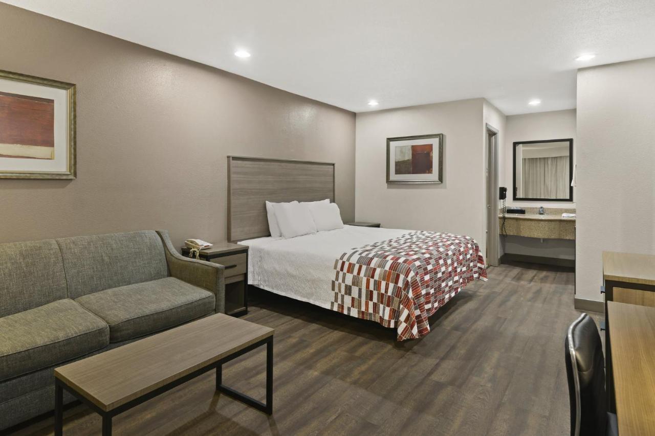 Irving Inn & Suites At Dfw Airport エクステリア 写真