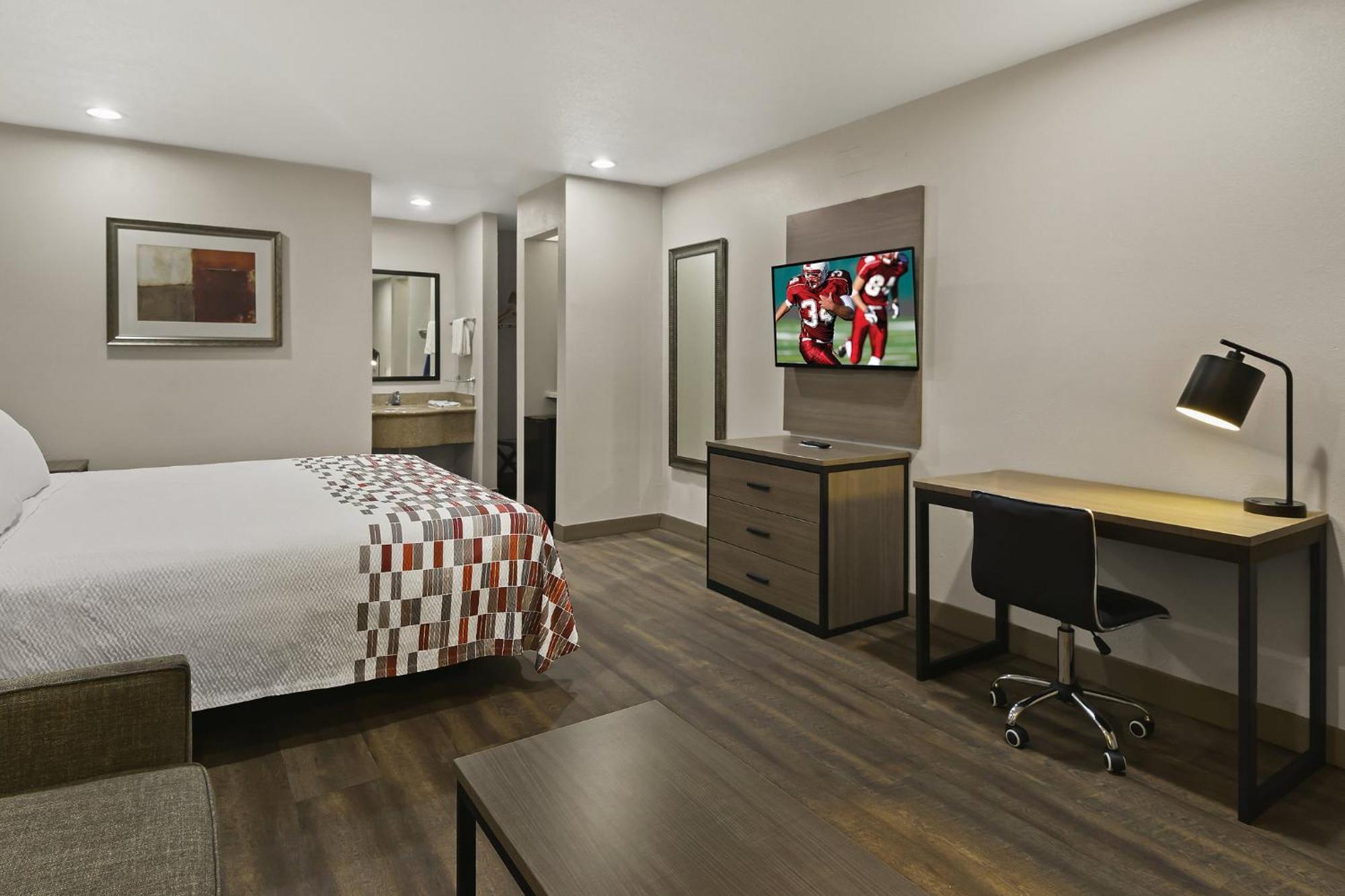Irving Inn & Suites At Dfw Airport エクステリア 写真