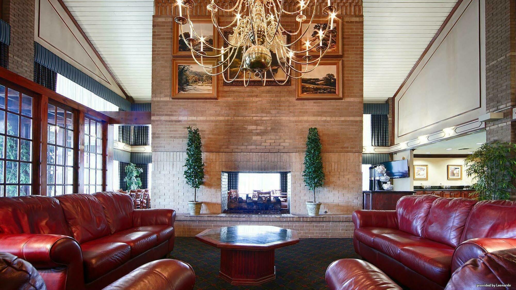 Irving Inn & Suites At Dfw Airport エクステリア 写真