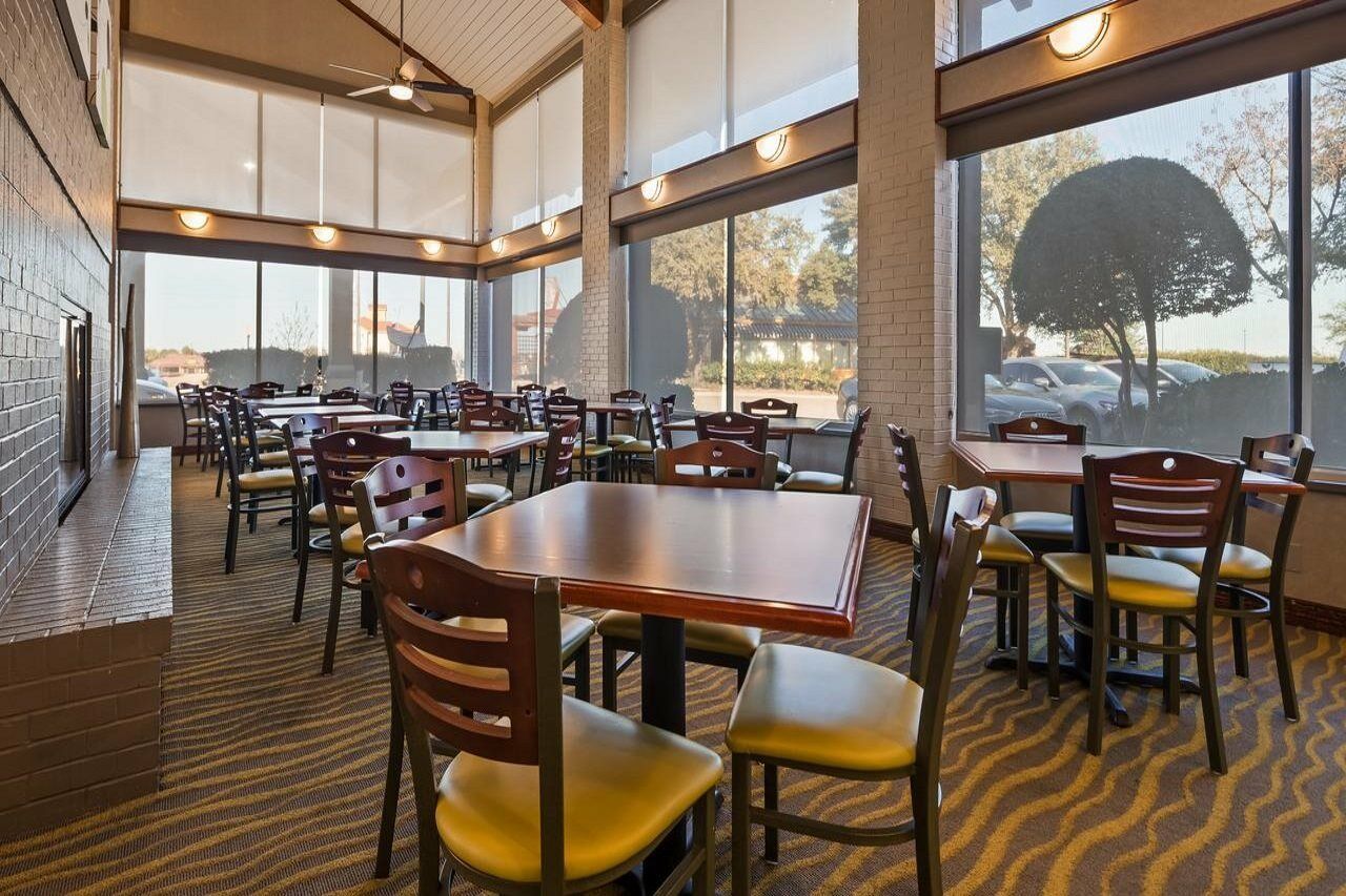 Irving Inn & Suites At Dfw Airport エクステリア 写真